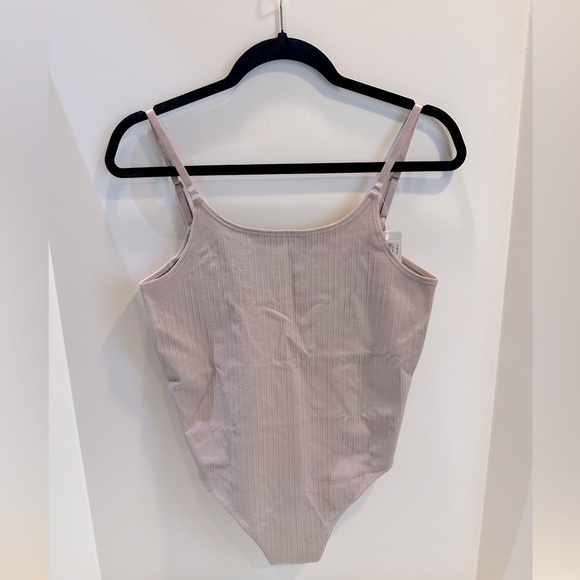 Lululemon Underneath It All Bodysuit‎ in 
Smoky Blush - Picture 6 of 14